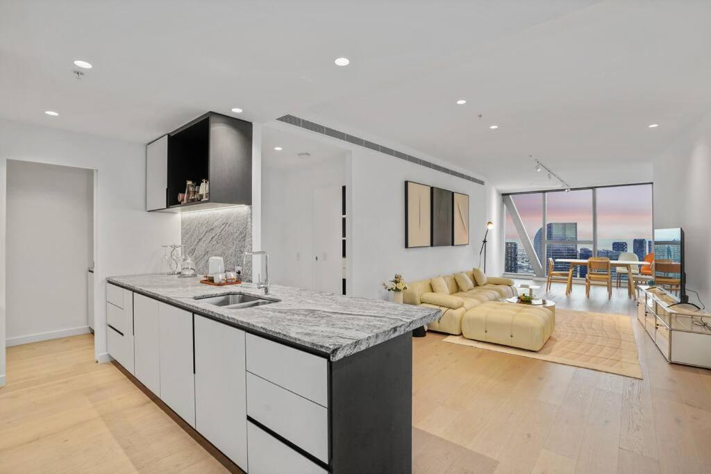 Irresistible Sunlit With Harbour And Bay View 3B2B1C Apartment Мелбърн Екстериор снимка