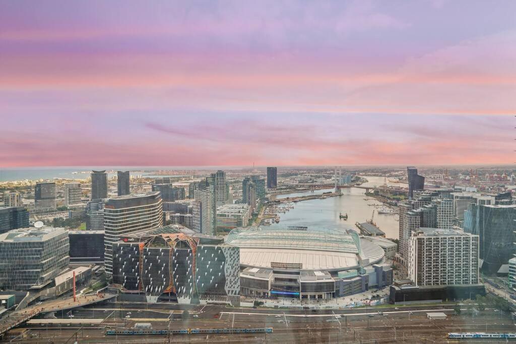 Irresistible Sunlit With Harbour And Bay View 3B2B1C Apartment Мелбърн Екстериор снимка