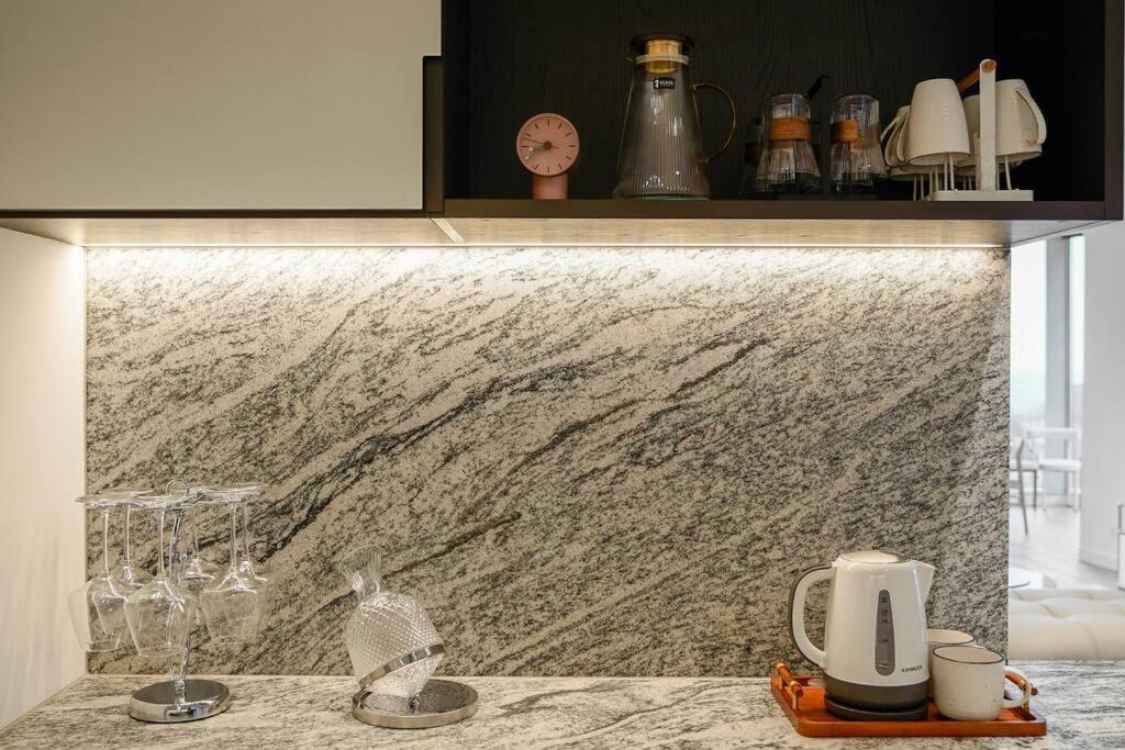 Irresistible Sunlit With Harbour And Bay View 3B2B1C Apartment Мелбърн Екстериор снимка